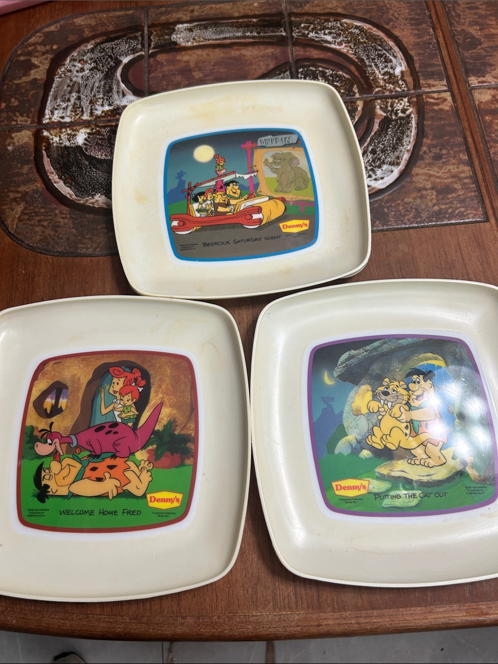 Vintage Flintstones Kids Plates - Beige with Colorful Cartoons (Set of 3)